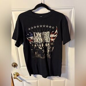 Gildan Black Lynyrd Skynyrd Tee Size Medium